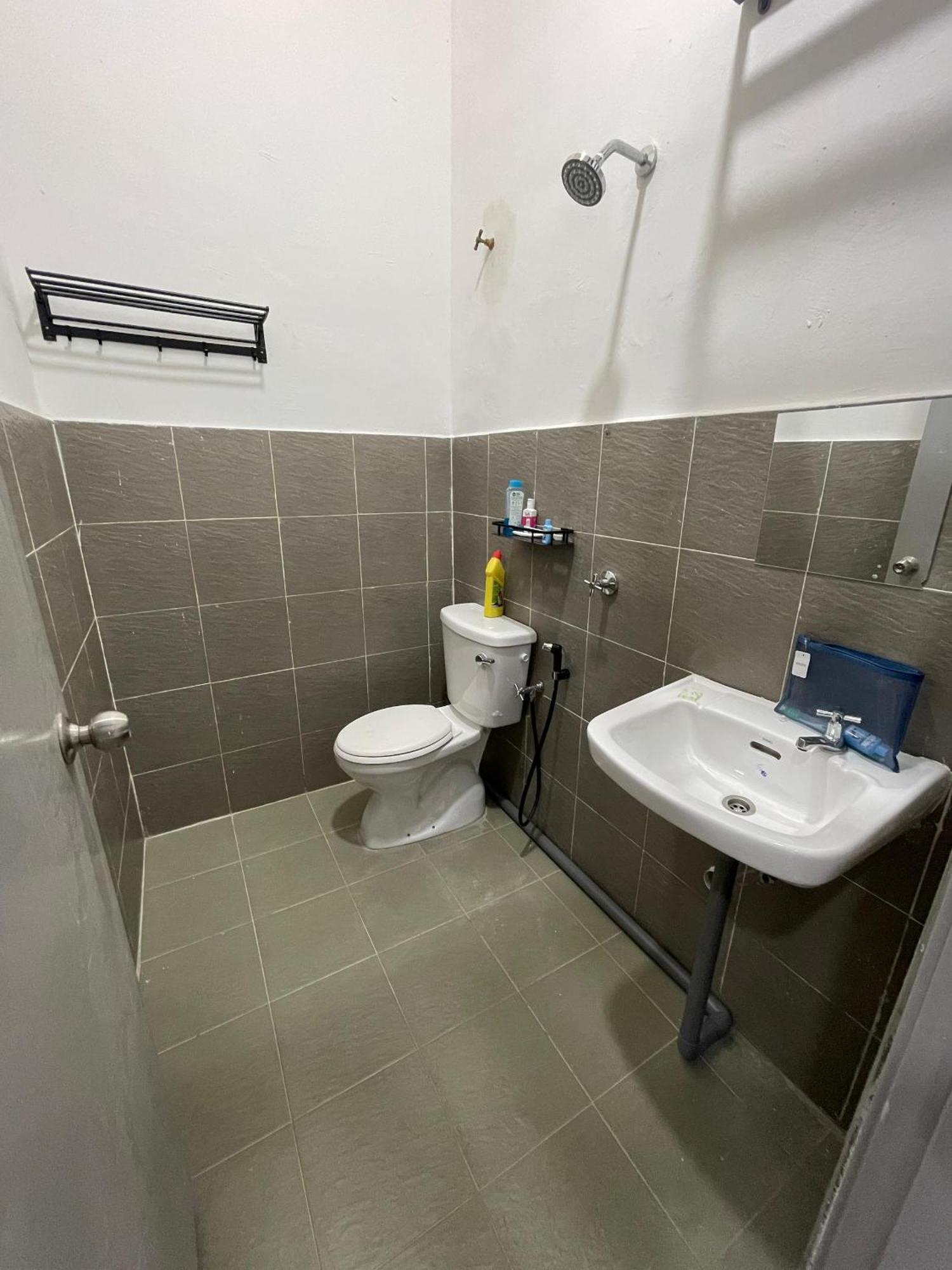 Apartment Faleeq *